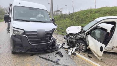 iscileri tasiyan servis minibusu ile hafif ticari arac carpisti 13 yarali 6edf5b48df8a |