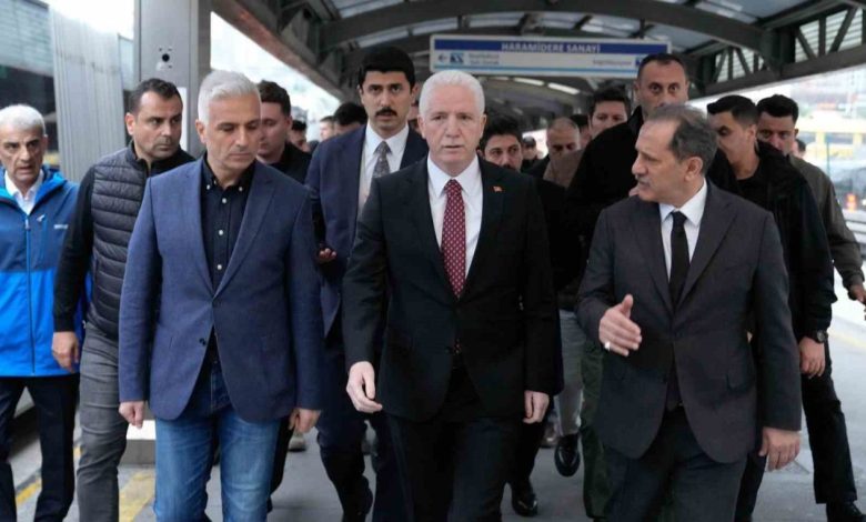 istanbul valisi gul metrobus kazasinda yaralanan vatandaslari ziyaret etti 563e9a6d8d31 |
