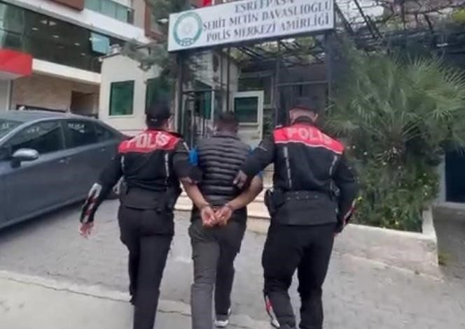 İzmir’de 13 yılla aranan hükümlü yakalandı 1 izmirde 13 yilla aranan hukumlu yakalandi eb2847d4d2d8 |
