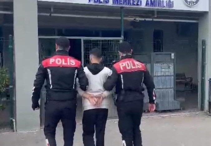 izmirde 16 yil hapis cezasi olan hukumlu yakalandi 2afcdcd63584 |
