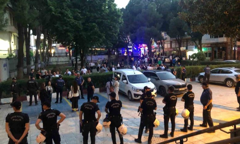 izmirde cumhurbaskanina hakaret icerikli duvar yazisi yazan 4 supheli tutuklandi 084410841b2c |