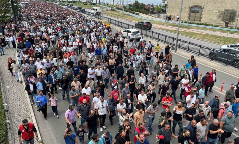 İzmir’de grevde 3. gün 1 izmirde grevde 3 gun 43a1918c5b62 |