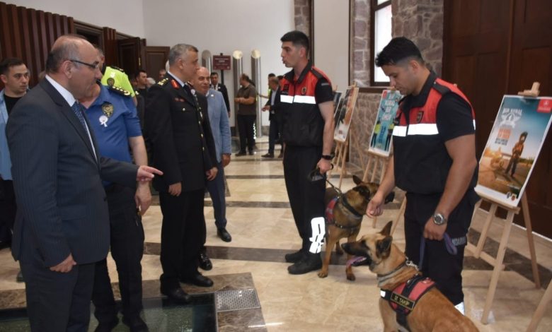 izmirde trafik guvenligi haftasi acilisi torenle yapildi 06aaebe92cb2 |