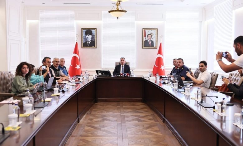 izmirde yangin riskine karsi ormanlara giris yasaklandi fbc42652a202 |