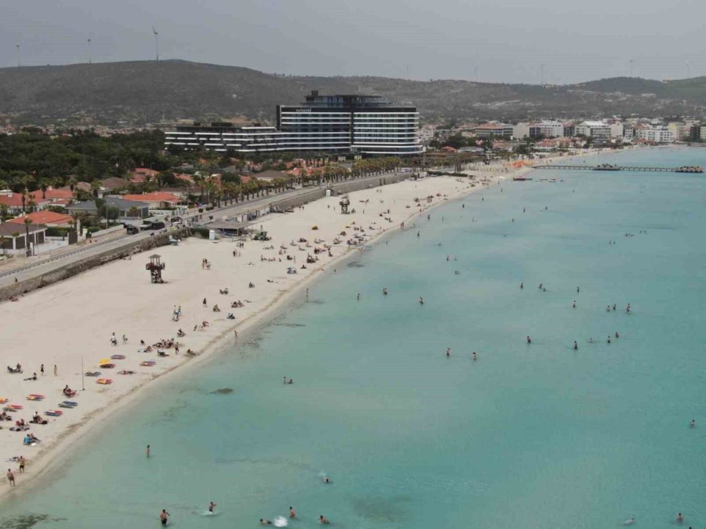 izmirli vatandaslar hafta sonu cesmenin keyfini cikardi 52e38ac5bf38 |