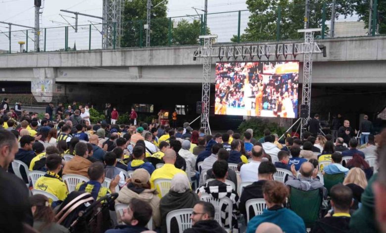 kartalda fenerbahcenin euroleague final maci dev ekranda izlendi b76a47dc7c31 |
