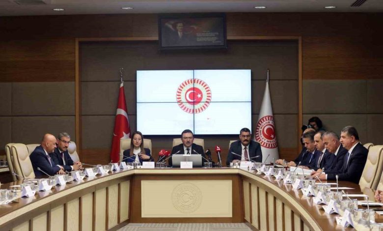 kartalkayadaki otel yanginini arastirma komisyonu bolu valiligini dinledi 1d4e787b2816 |