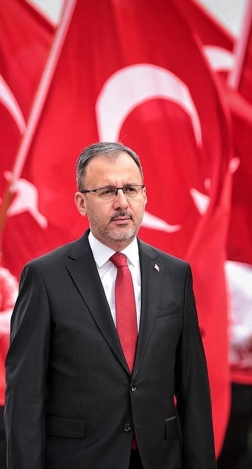 kasapoglundan genclere mesaj 9fd7ae1ba937 |