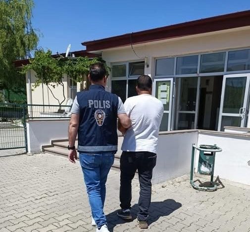 kasten oldurme sucundan aranan sahis burhaniyede yakalandi d5619e269da1 |