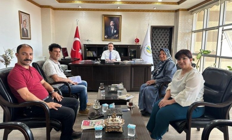 kaymakam memis sehit ailesini agirladi dae54bd1333f |