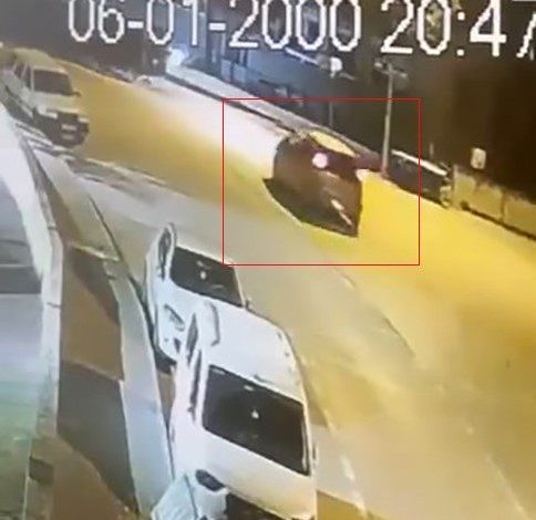 kontrolden cikip park halindeki araclara carpan surucu kayiplara karisti 503ff509eb65 |