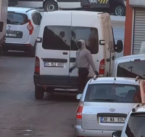 kucukcekmecede maskeli hirsizlar kamerada 57c62c55c0ca |