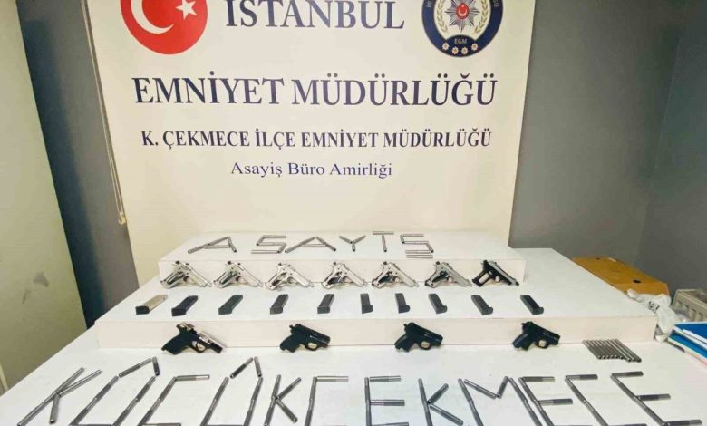 kucukcekmecede silah ticareti yapan supheli bagcilarda yakalandi cd4a9fc13a37 |