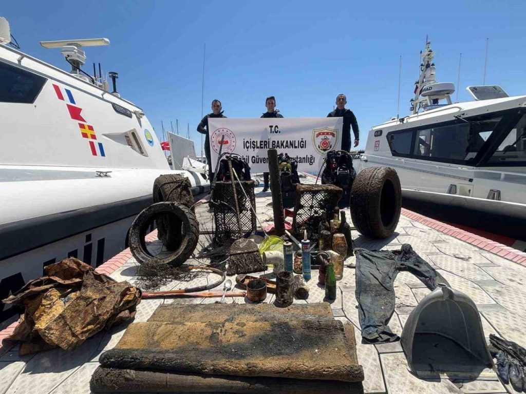 kucukkuyuda deniz temizligi yapildi 6b5d77244380 |