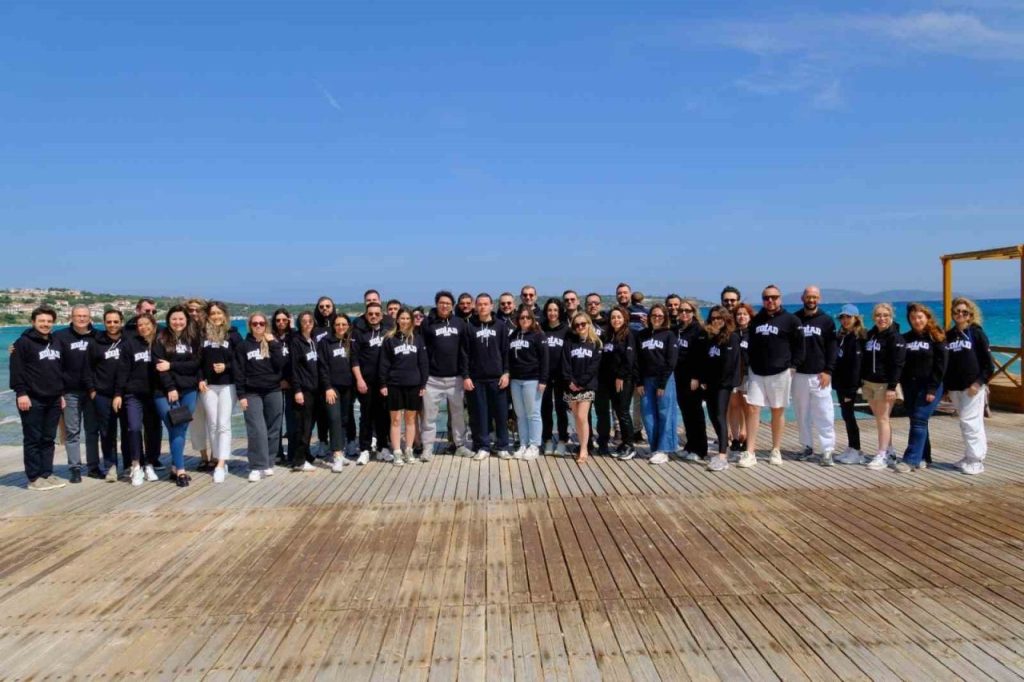 kurumsal hafiza ve gelecek vizyonu egiad kampinda bulustu f5f9379d35e0 |