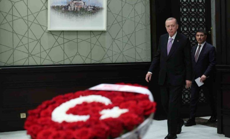 mhp lideri bahceliden kabineye turk bayrakli cicek c4635d4d6208 |
