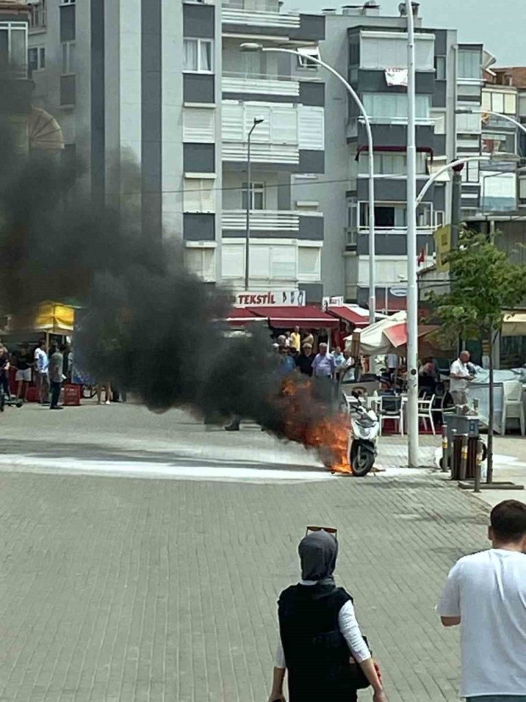 motosiklet alev alev yandi 363b8cf5b1ec |