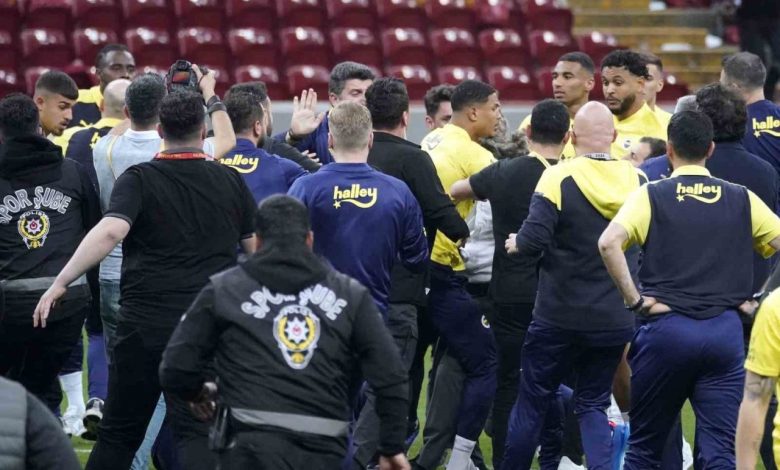 olayli galatasaray fenerbahce derbisine iliskin davada oosterwolde hakkinda zorla getirme karari 23eb218b1d22 |
