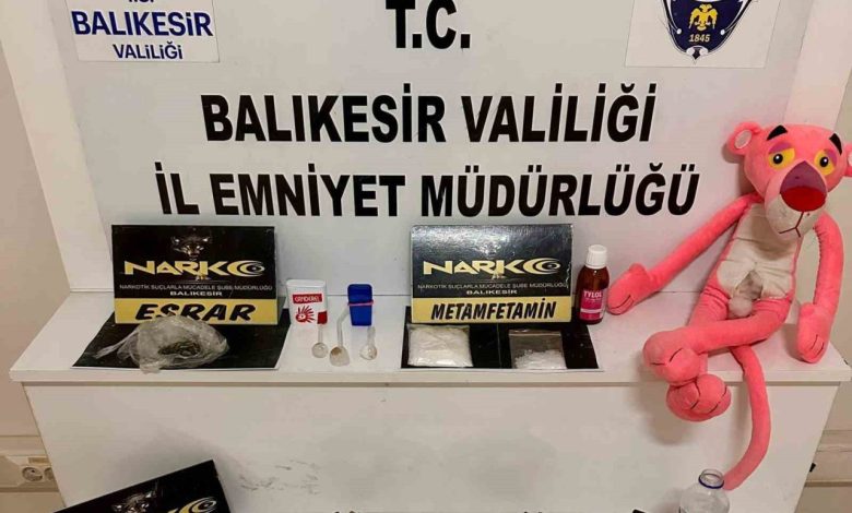 Pembe panterin içinden uyuşturucu çıktı 1 pembe panterin icinden uyusturucu cikti b7c48a33e4ed |