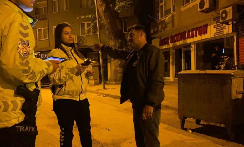 polisin alkollu surucuyle imtihani kamerada 319c2279ad21 |