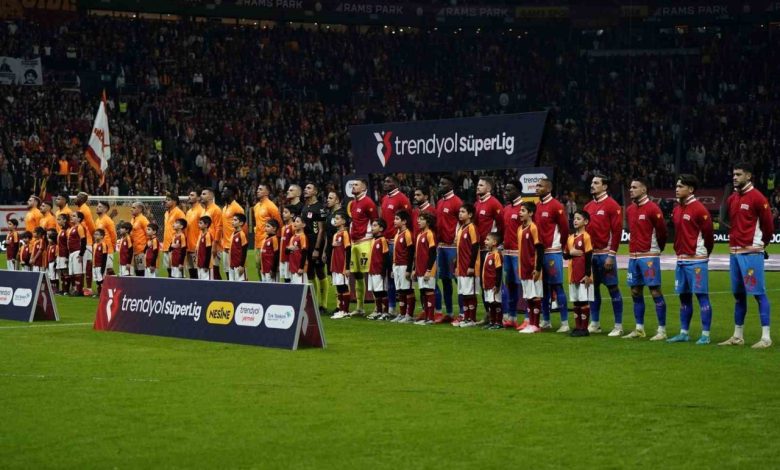 Şampiyon Galatasaray, Göztepe deplasmanında 1 sampiyon galatasaray goztepe deplasmaninda 7bf735cb15ed |