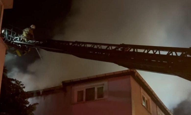 sariyerde anaokulunda baslayan yangin yan binaya sicradi 2 kisi dumandan etkilendi fc9336d9eed2 |