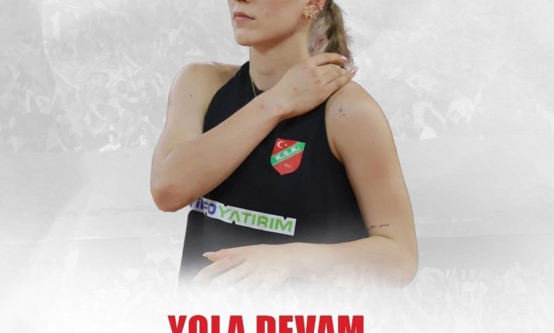 sevval acibal bir sezon daha karsiyaka voleybolda 1293b6ee190b |