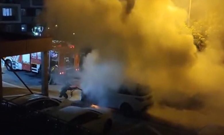 silivride park halindeki aracta yangin panigi 3b6b99072925 |