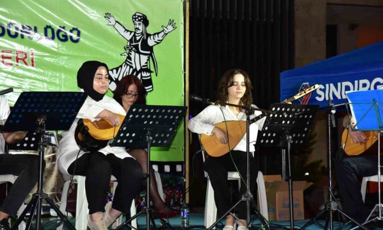 sindirgida hayat boyu ogrenme haftasi sergisi acildi 84733f386f8a |