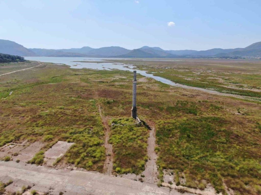 su seviyesi yuzde 15e dustu izmir susuzluga gidiyor 191ca5dcaca6 |