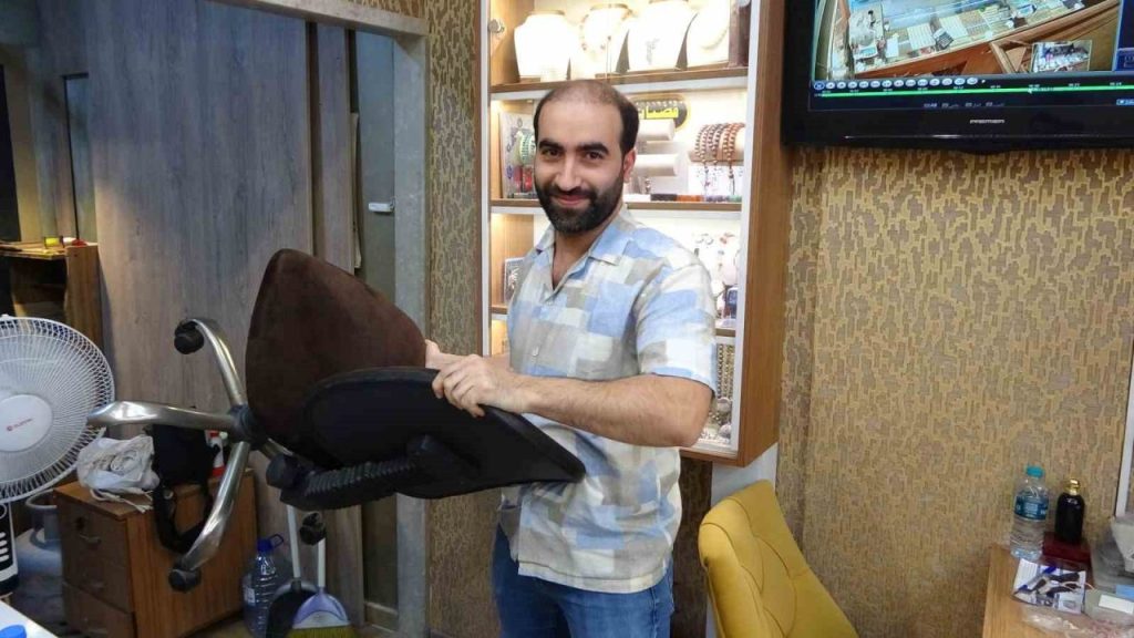 sultanbeylide silahli soygun girisimini sandalye atarak engelleyen kuyumcu calisani yasananlari anlatti 7fc0691491c2 |