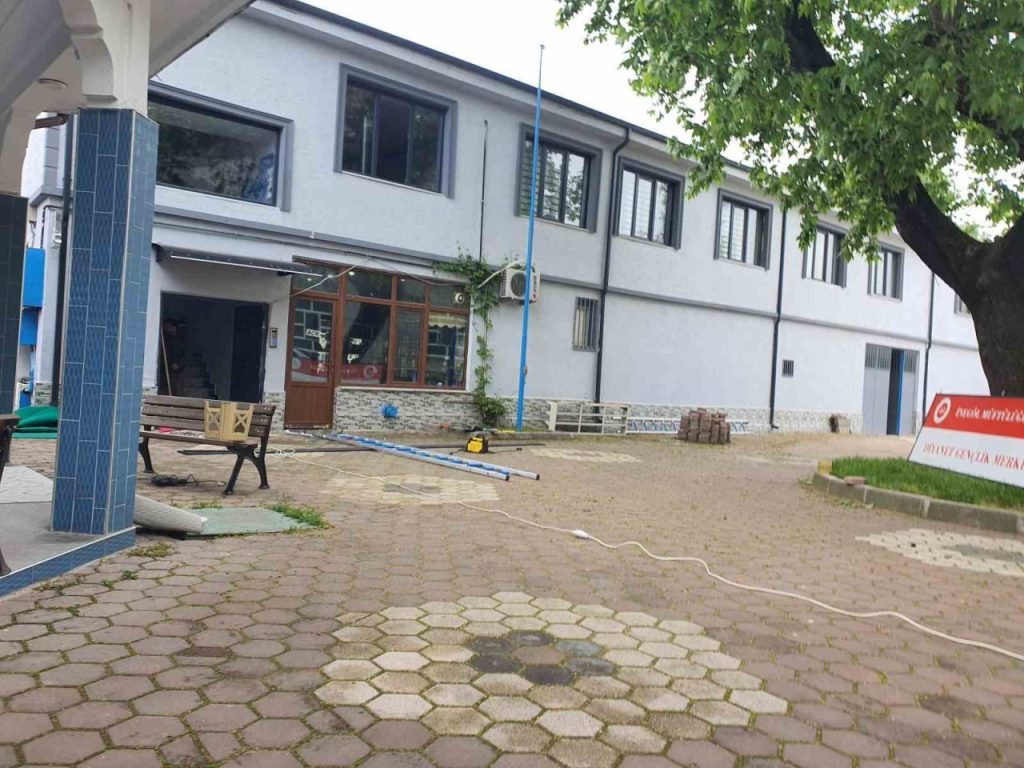 tabela takarken dusen din gorevlisi yaralandi 21334b58268d |