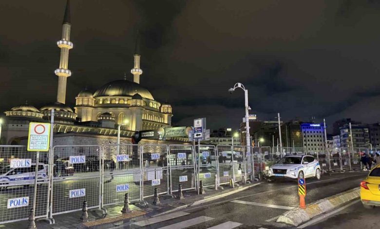 taksimde 1 mayis icin kapatilan yollar acilmaya basladi 34406c3891d4 |