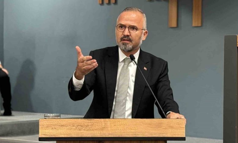 Torbalı’da yağışın ardından kurban pazarını su bastı 1 torbalida yagisin ardindan kurban pazarini su basti adf57feabe42 |