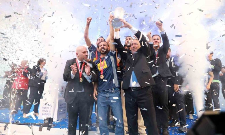 Trendyol 1. Lig’e yükselen Sarıyer, kupasını aldı 1 trendyol 1 lige yukselen sariyer kupasini aldi 7142dde505e0 |