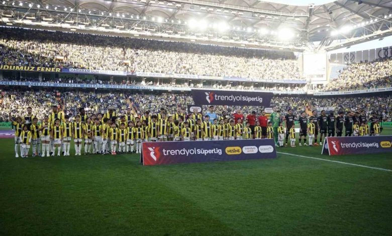 Trendyol Süper Lig: Fenerbahçe: 0 - Beşiktaş: 0 (Maç devam ediyor) 1 trendyol super lig fenerbahce 0 besiktas 0 mac devam ediyor 2f3cd00a1a6b |