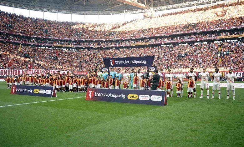 Trendyol Süper Lig: Galatasaray: 0 - Kayserispor: 0 (Maç devam ediyor) 1 trendyol super lig galatasaray 0 kayserispor 0 mac devam ediyor 41a777bcf8c1 |