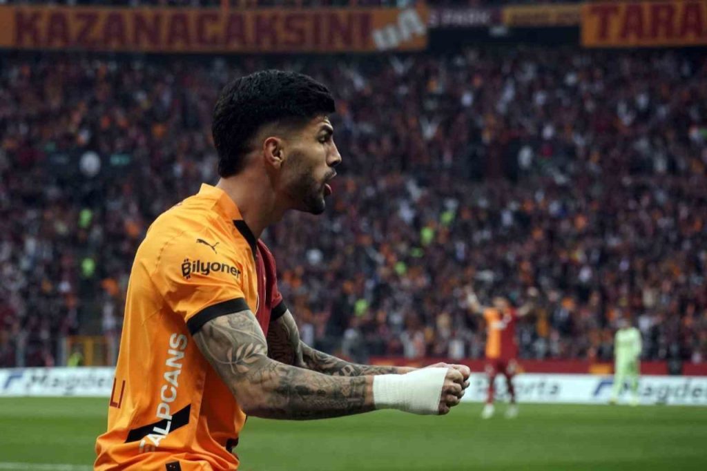 trendyol super lig galatasaray 4 sivasspor 1 ilk yari 7bb4c3c10984 |