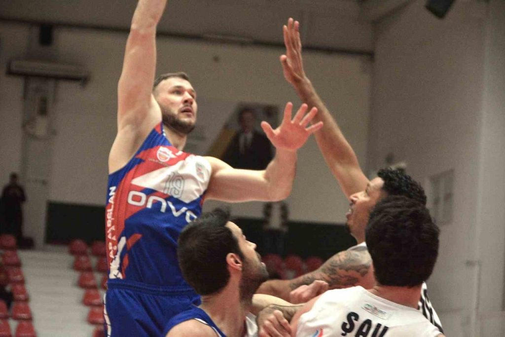 turkiye sigorta basketbol super ligi aliaga petkimspor 83 onvo buyukcekmece 82 8ade812c774d |