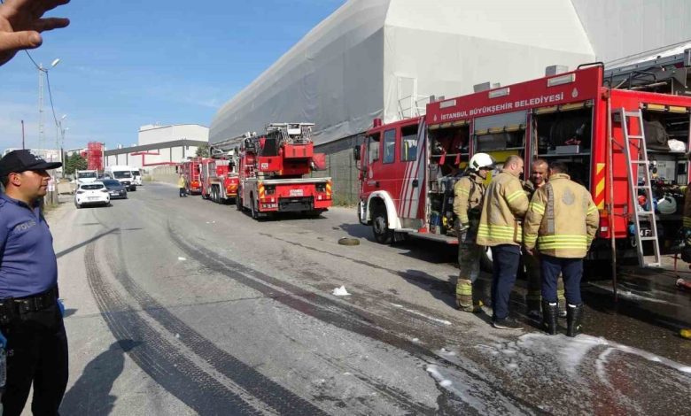 tuzlada fabrika yangini jeneratorden cikan alevler dis cepheye sicradi 196112d5b113 |