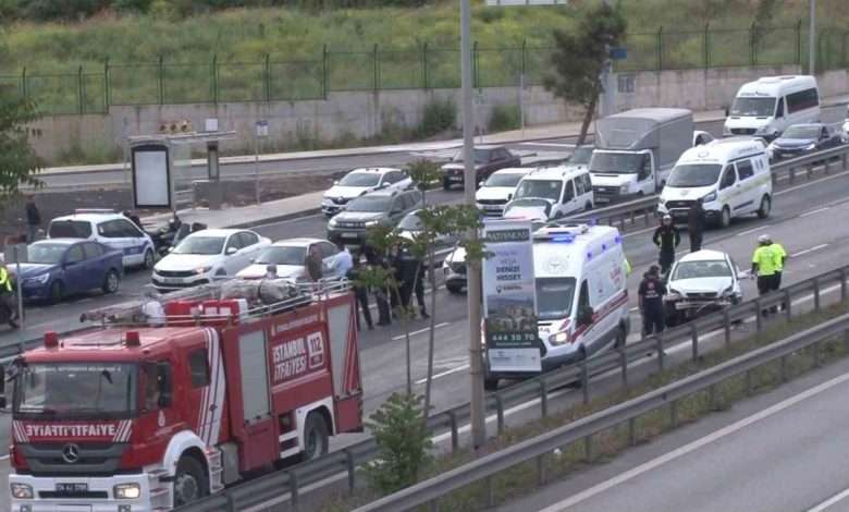 Tuzla’da kontrolden çıkan otomobil takla attı : 1 ölü 1 tuzlada kontrolden cikan otomobil takla atti 1 olu 5a817c41a24a |