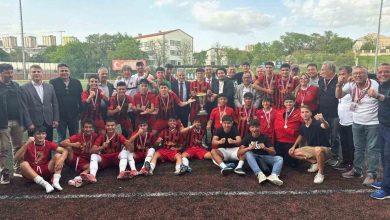 u16 turkiye sampiyonasinda sampiyon kusadasi kucukada spor d33a30e76b25 |