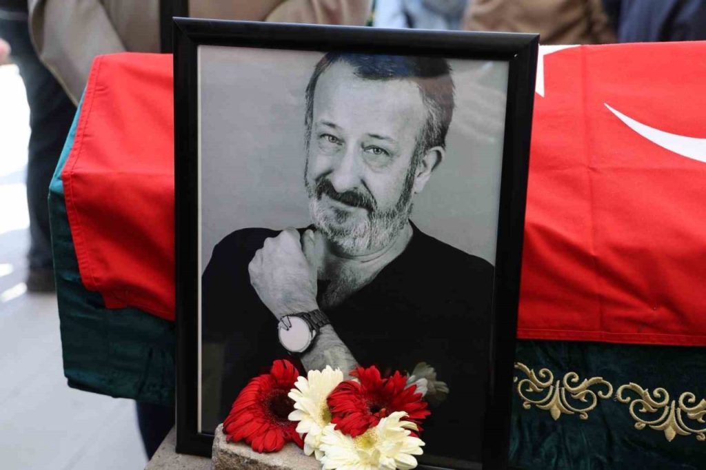 usta sanatci nasit ozcan son yolculuguna ugurlandi 0f3723b4f894 |