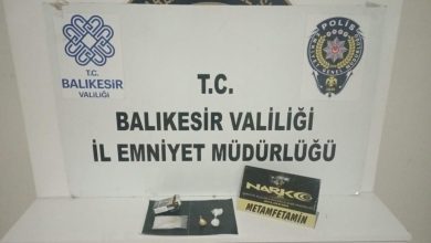 uyusturucu ticareti yapan 3 sahis tutuklandi 713439308318 |