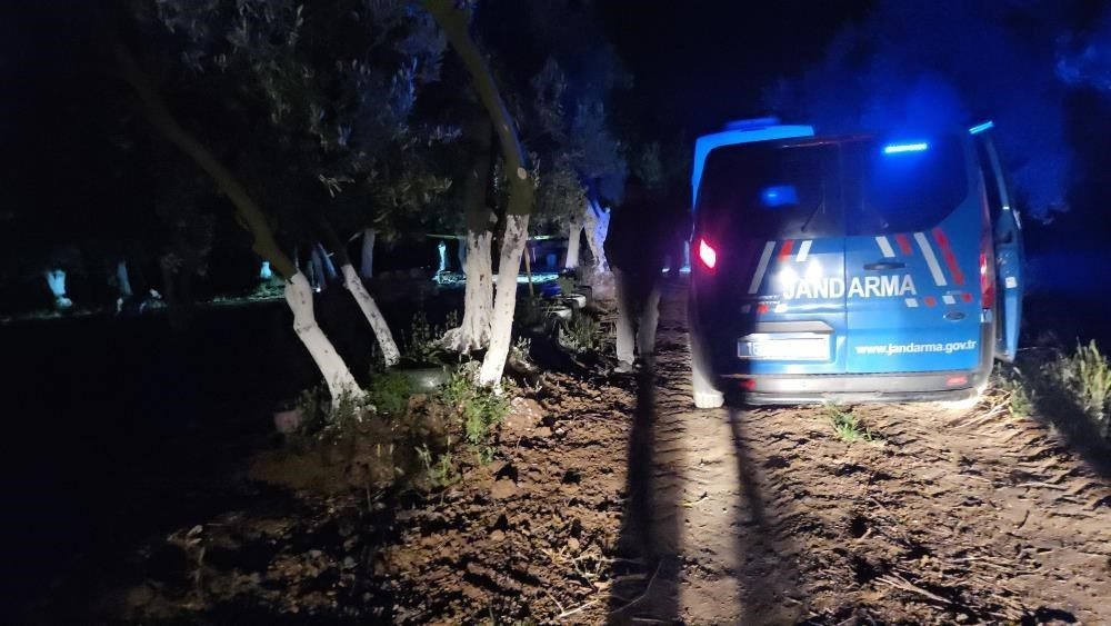 vahsi cinayetle ilgili 2 kisi gozaltina alindi e7df2ecff332 |