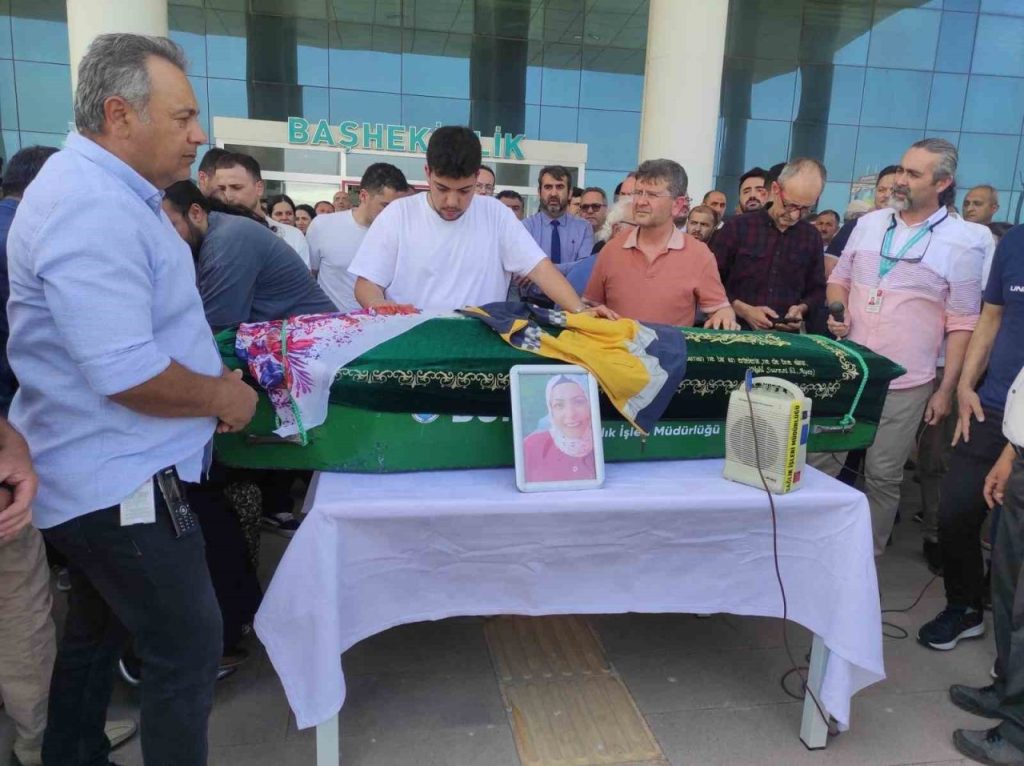 vefat eden saglik gorevlisi organlariyla 4 hastaya umut oldu 82ecea7ad5e9 |