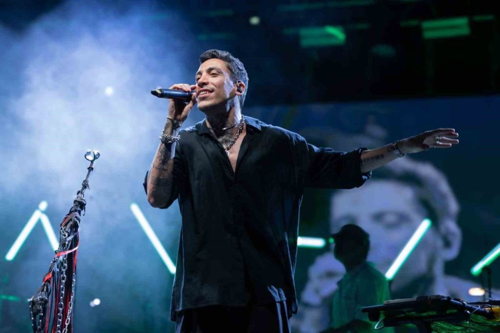 yasar universitesi kampusunde bahar senligi coskusu a47105dafd7e |