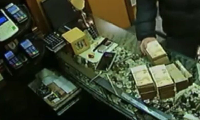 Yüksek kar vaadiyle 1 buçuk milyar lira dolandıran çeteye operasyon: 3’ü kadın 11 kişi yakalandı 1 yuksek kar vaadiyle 1 bucuk milyar lira dolandiran ceteye operasyon 3u kadin 11 kisi yakalandi 12fb2ae55ff9 |