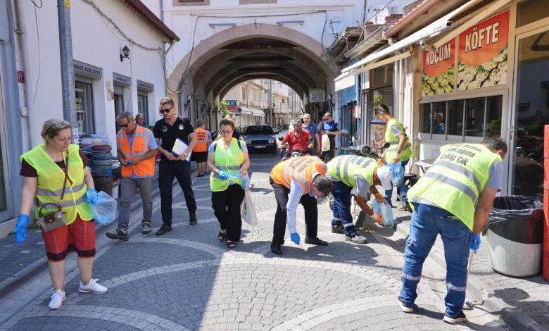 Burhaniye Belediyesi’nde temiz çevre için karalı adım 1 505397765 1168703768629323 9151430193297790728 n |