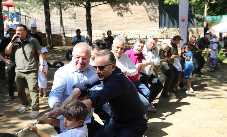Kazdağlarında Babalar Günü kampı 1 505774779 17910629343119267 7201737803234386530 n |